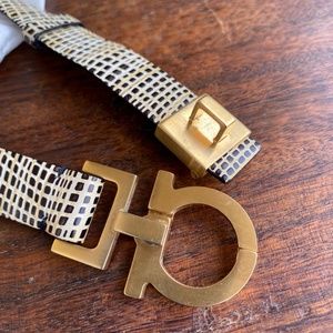 Salvatore Ferragamo authentic S Belt Women